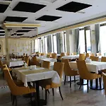 Angrand 4*